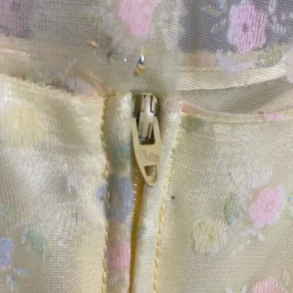 Vintage 1970s Floral Maxi Dress - Picture 4 of 4